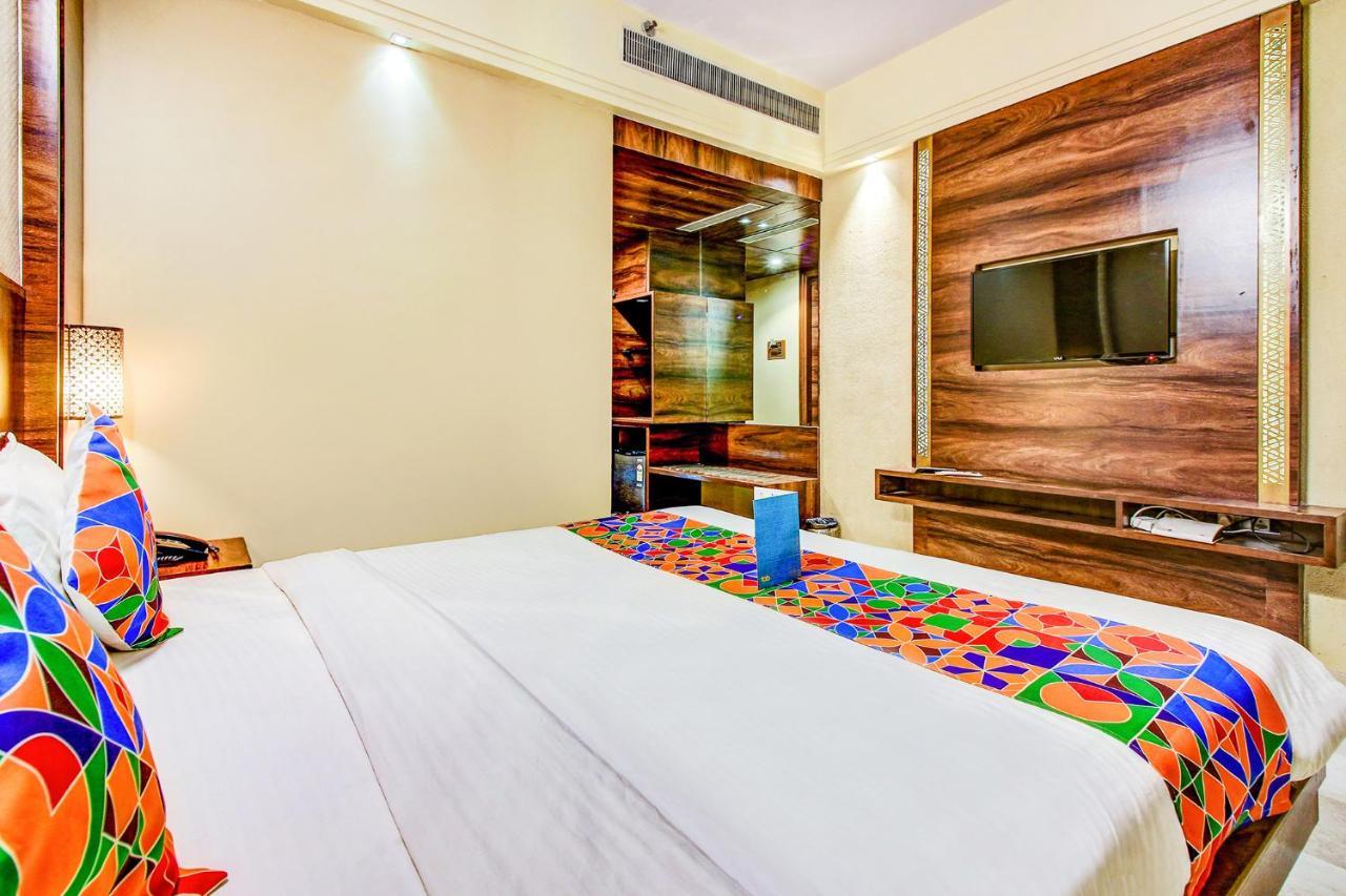 Hotel Crawford Inn Bombay Extérieur photo