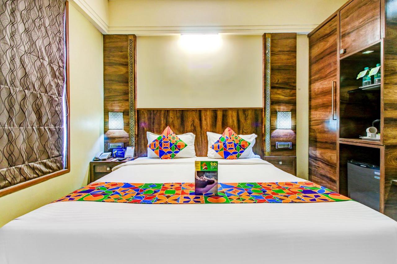 Hotel Crawford Inn Bombay Extérieur photo