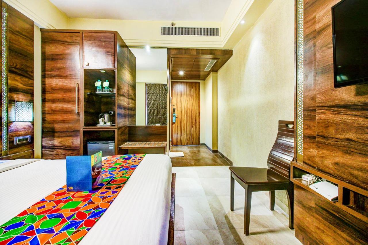 Hotel Crawford Inn Bombay Extérieur photo