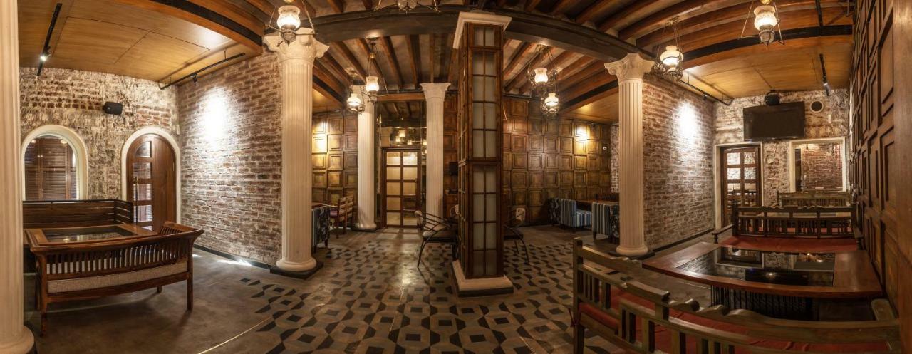 Hotel Crawford Inn Bombay Extérieur photo