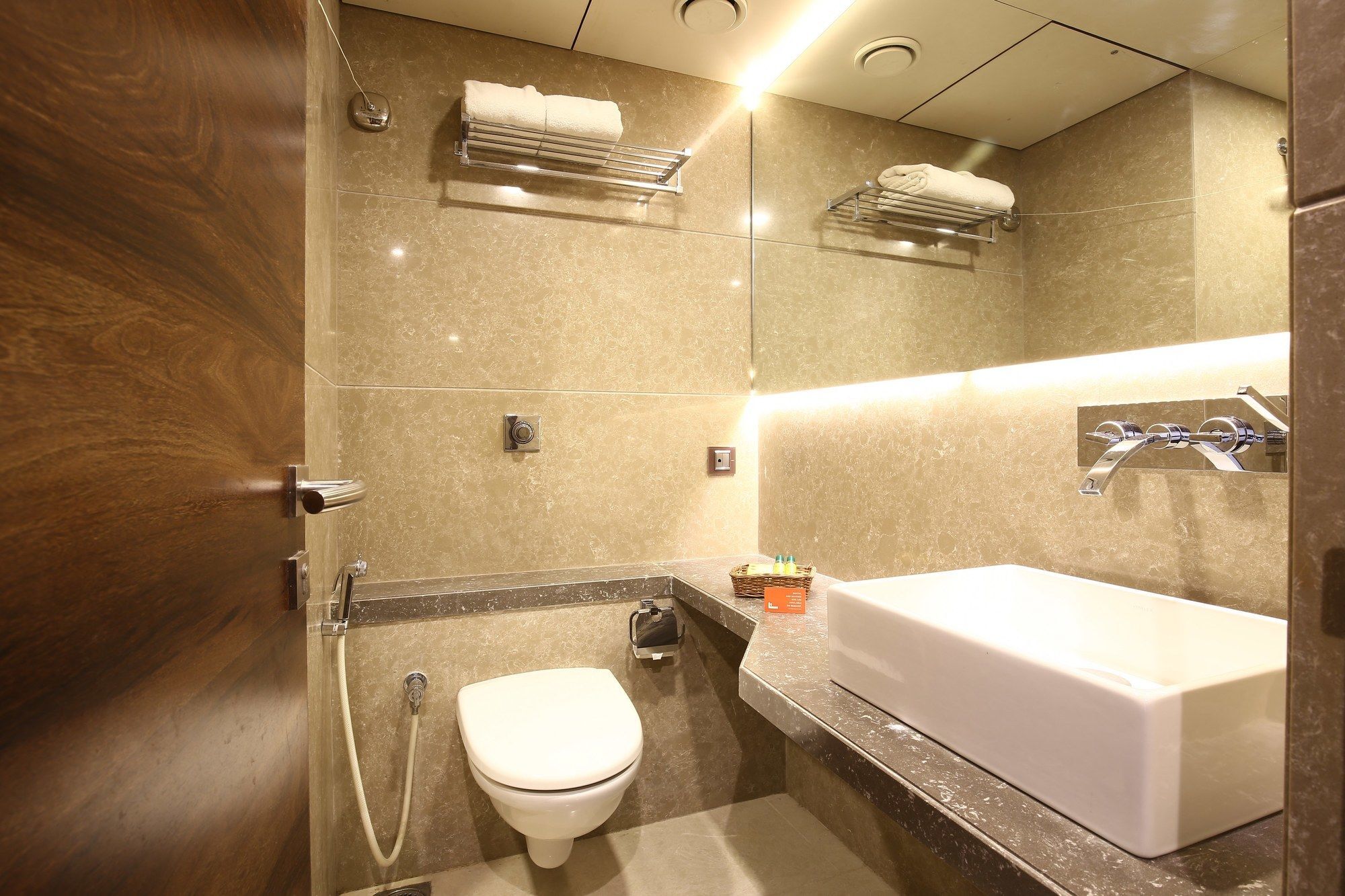 Hotel Crawford Inn Bombay Extérieur photo